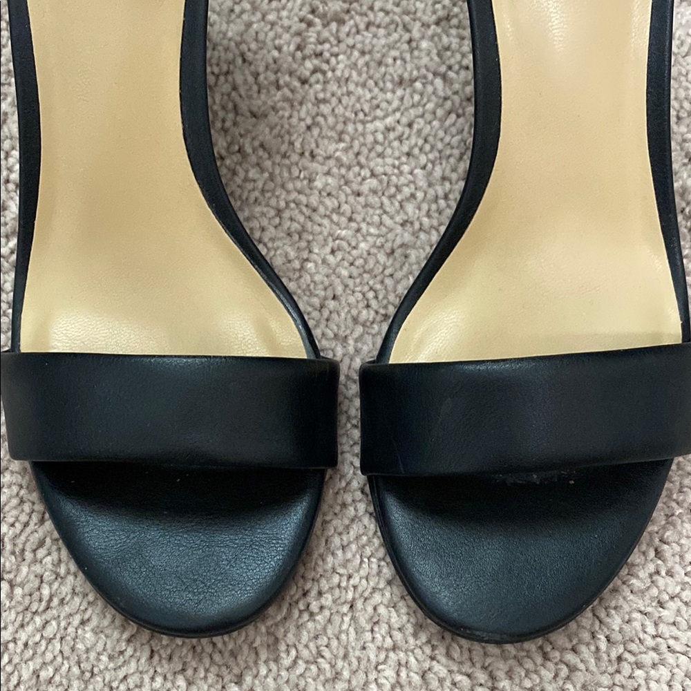 Naturalizer Black Heels Sleek Minimalist Design Size 5 - Picture 3 of 16